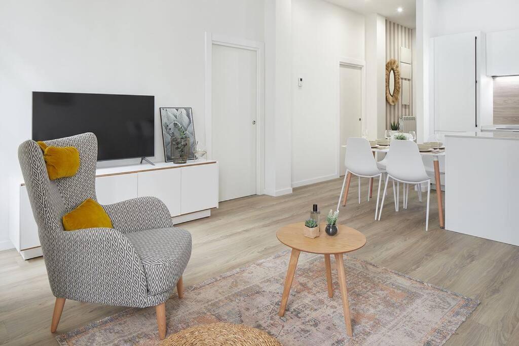 Nuevo Apartamento En El Centro De Donosti San Sebastian Exterior photo